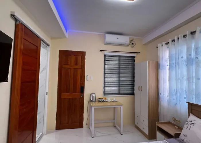 Guest #1 Terrace, Rooftop, Netflix, Wifi * Compostela (Cebu)